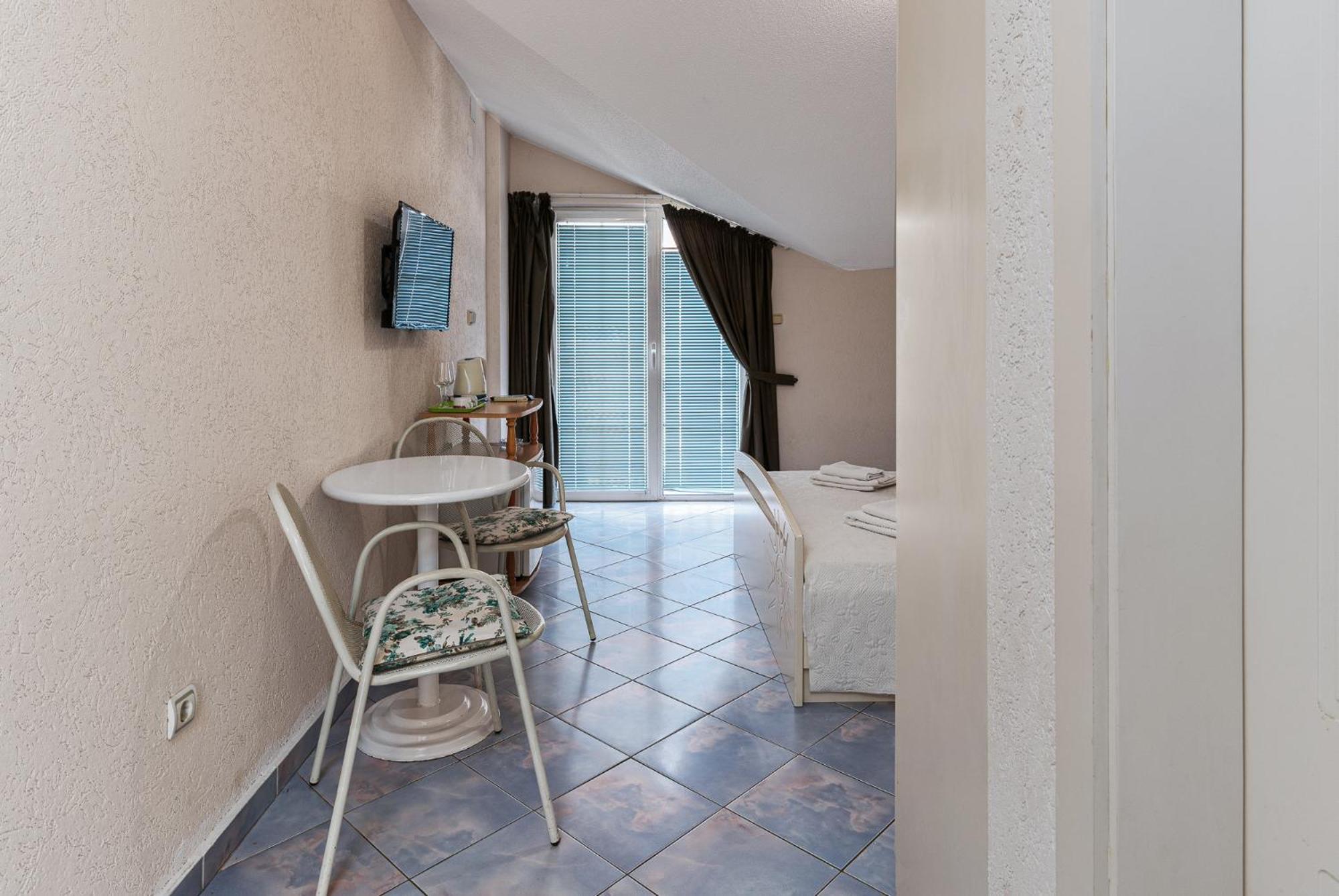 Sun Guest House บุดวา ภายนอก รูปภาพ